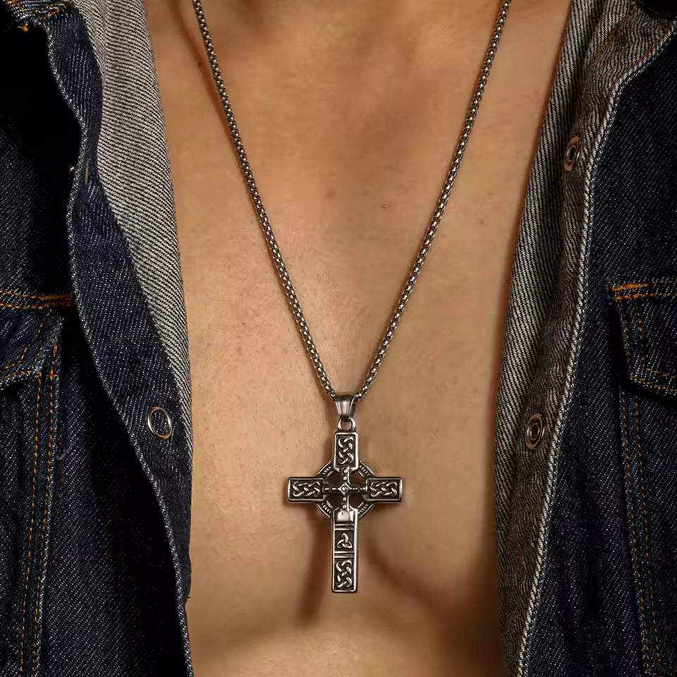 Collier médieval pour homme