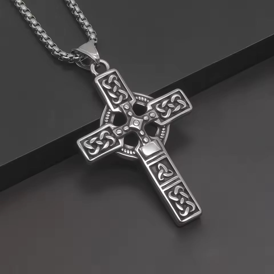 Collier médieval pour homme